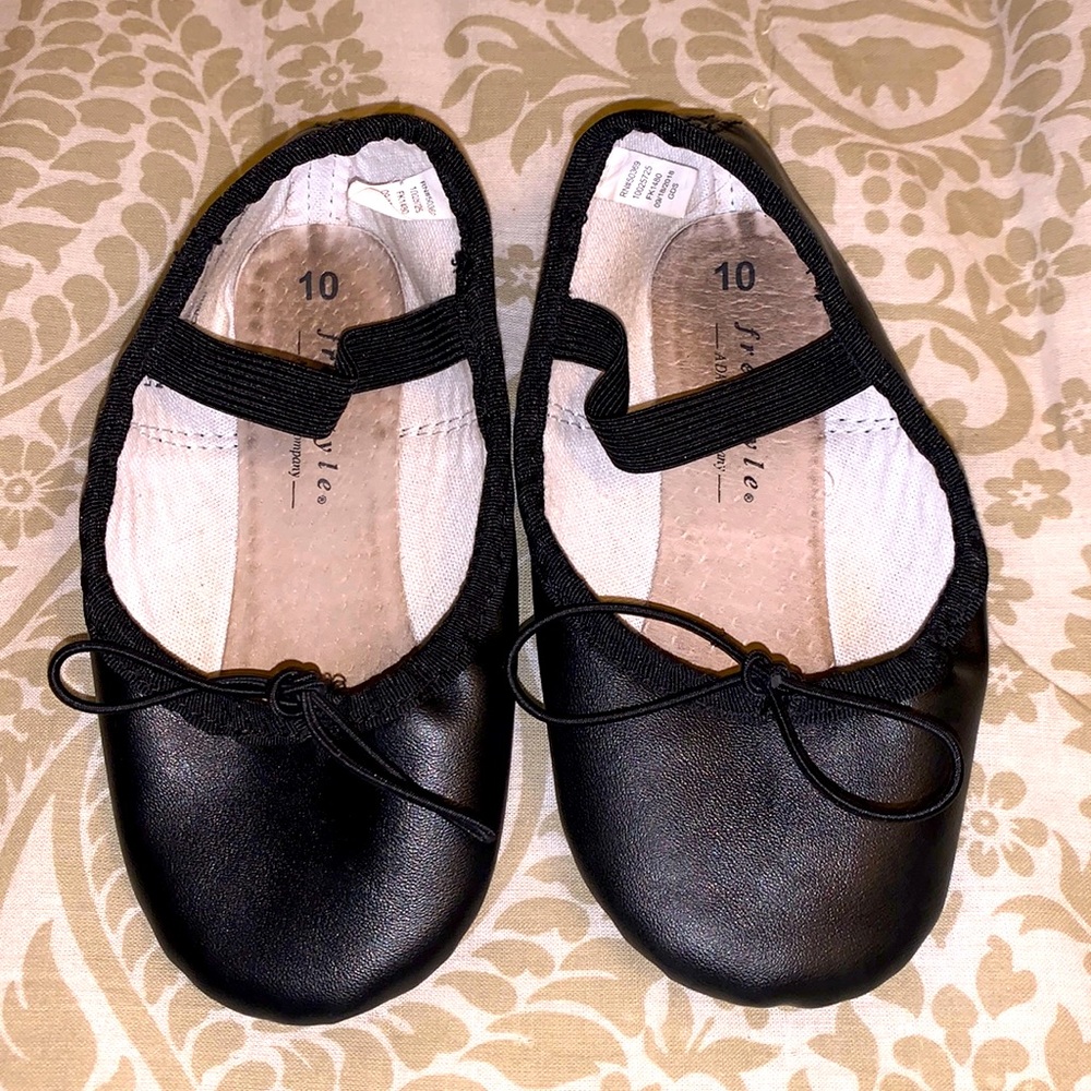 Freestyle by Danskin girls ballet flats size 10